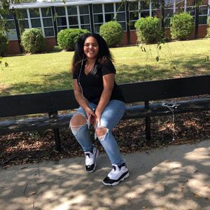 Meet your Posher, Gia